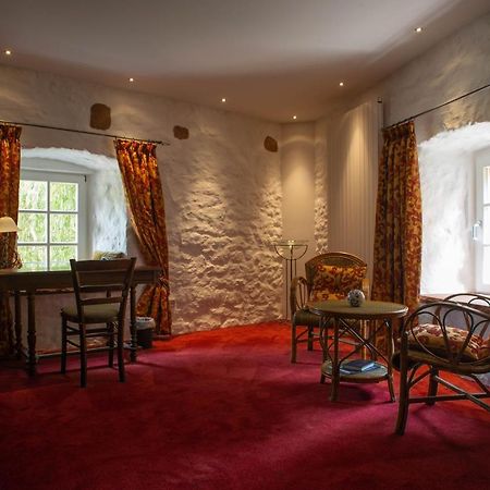 Hotel Burg Kerpen Illingen  Екстер'єр фото