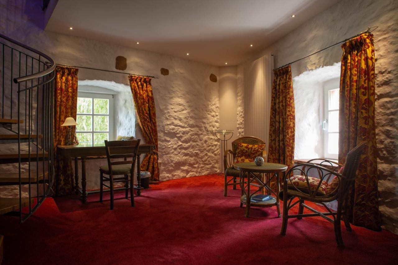 Hotel Burg Kerpen Illingen  Екстер'єр фото